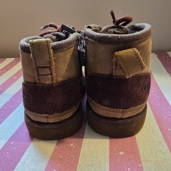 UGG Toddlers Neumel II Weather Size 7 - Picture 2 of 7